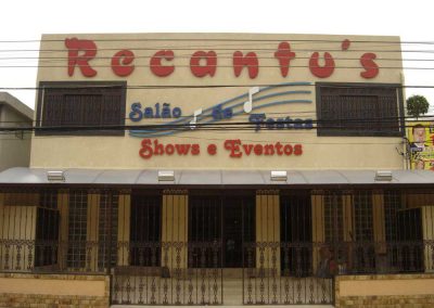 Fabricação de letreiros Frontlight com letras caixa