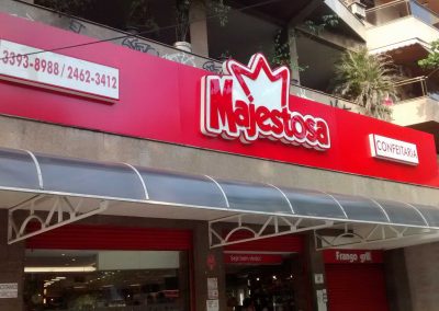 Letreiros Backlight com iluminação