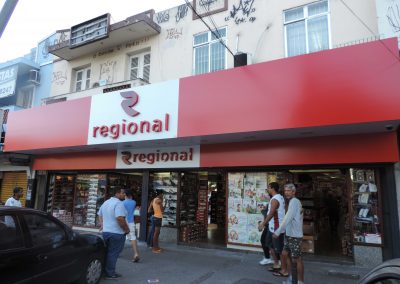 Letreiros Backlight com letras caixa