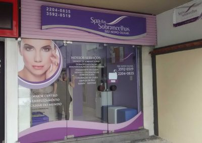 Letreiros Backlight com iluminação